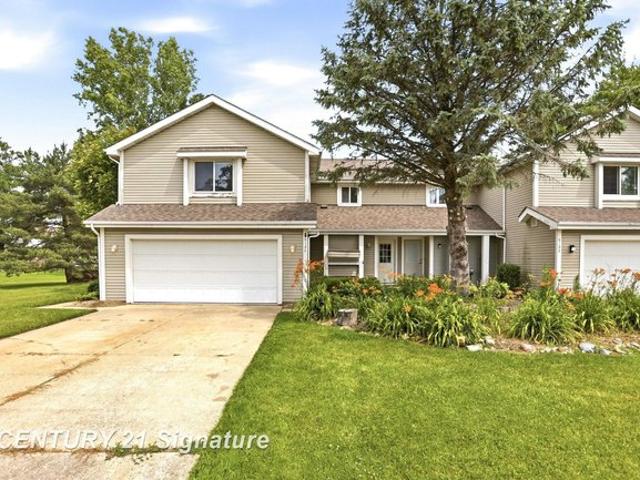 Townhouse for sale in Carrollton, Michigan