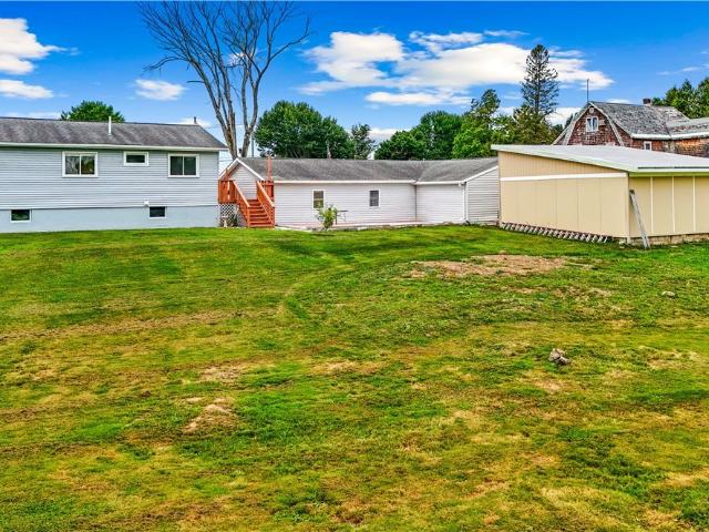 House for sale in Oneida, New York
