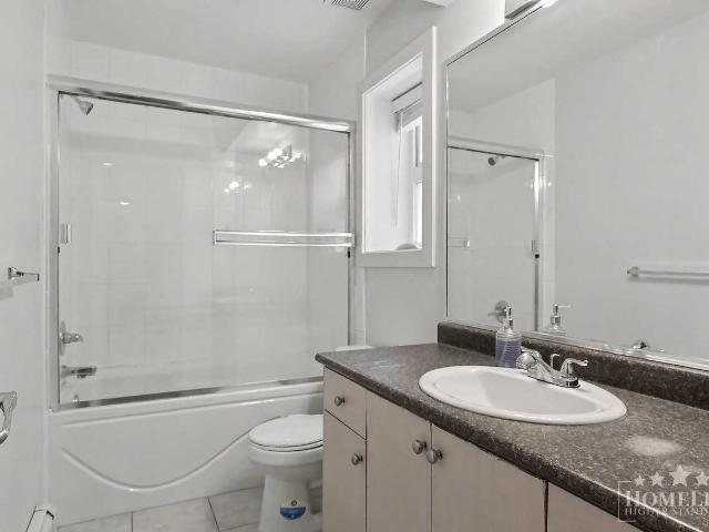 Apartment for rent in Surrey, British Columbia