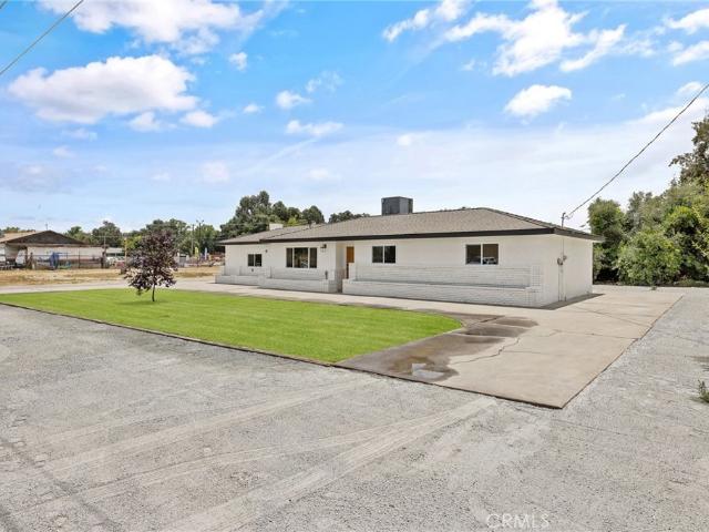House for sale in Laton, California