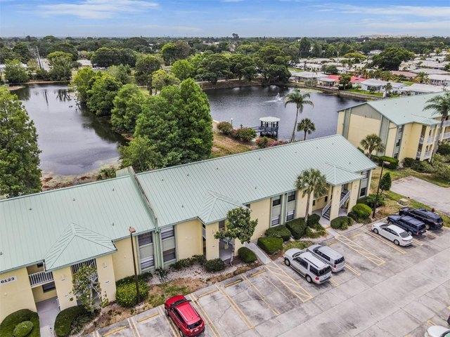 Condo for sale in Seminole, Pinellas County