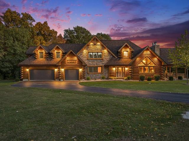 House for sale in Grant Park, Illinois