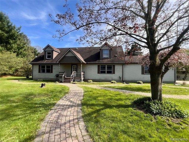 House for sale in Gregory, Michigan