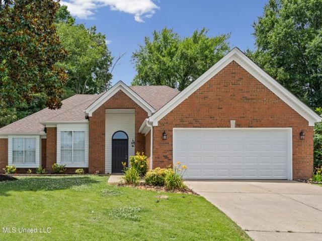 House for sale in Nesbit, Mississippi