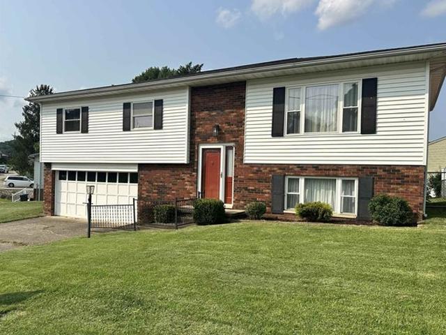 House for sale in Huntington, West Virginia