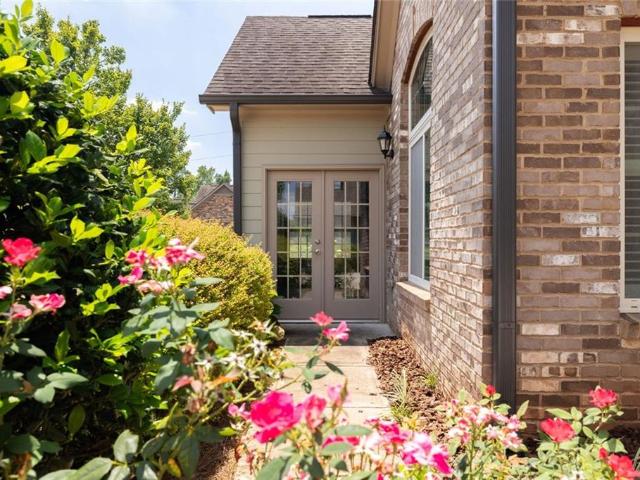 Condo for sale in Johns Creek, Georgia