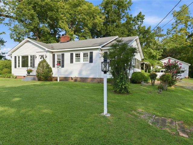 House for sale in Alamance, North Carolina