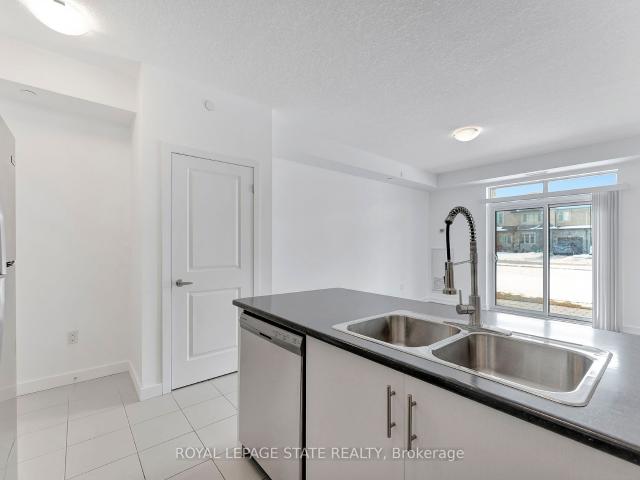 Condo for rent in Ancaster, Ontario