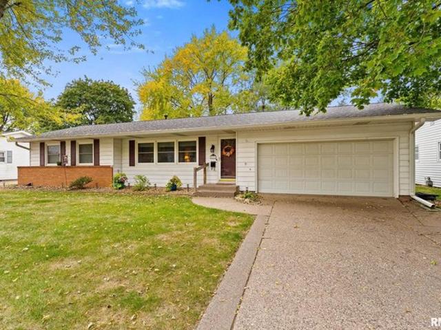 House for sale in Silvis, Illinois