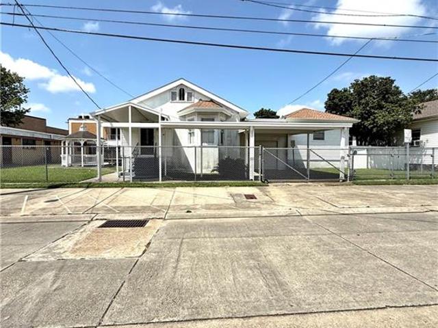 House for sale in Harvey, Louisiana