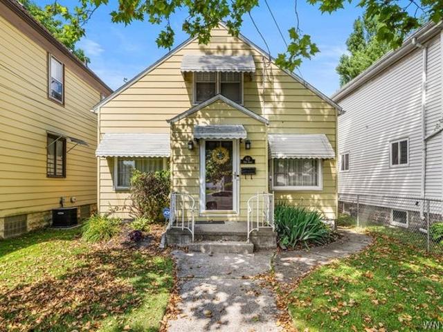 House for sale in Niagara, New York