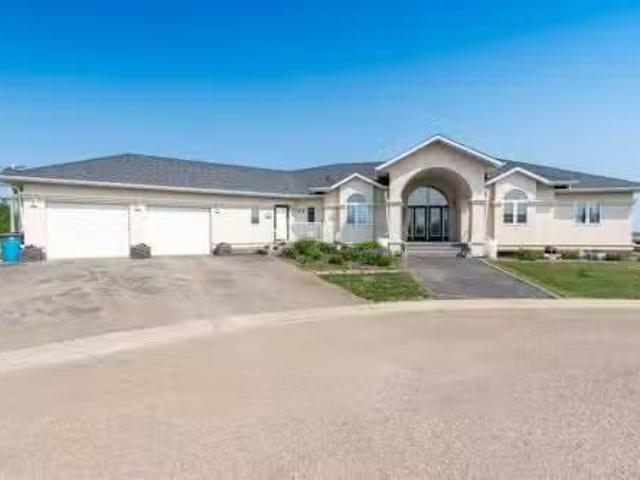 House for sale in Saskatchewan