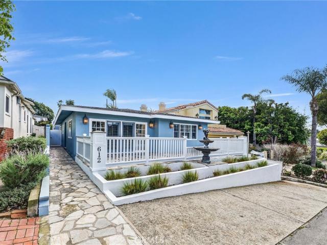 House for sale in Tree Section, Manhattan Beach