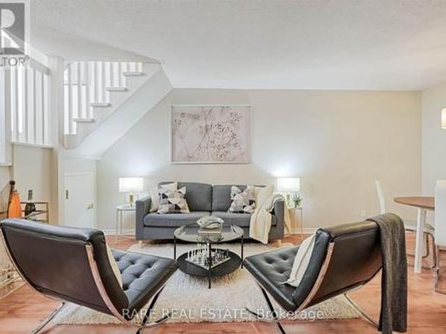 Townhouse for sale in Woburn, Ontario
