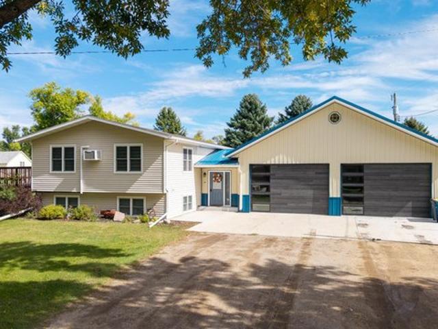 House for sale in Edgeley, North Dakota