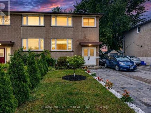 House for sale in Burlington, Ontario