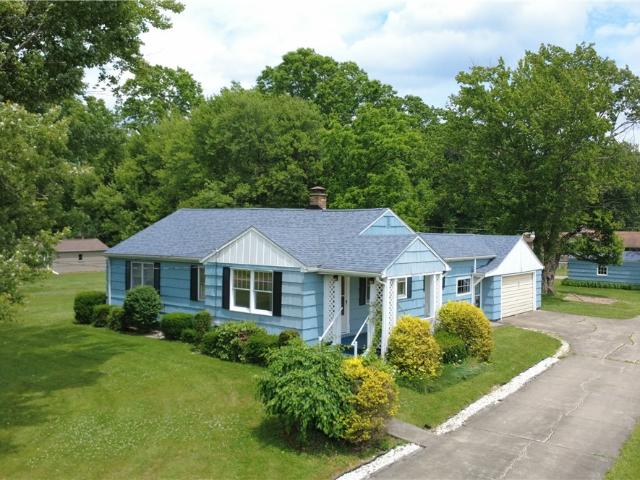 House for sale in Leavittsburg, Ohio