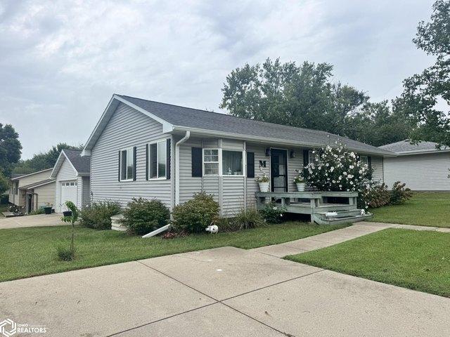 House for sale in Osceola, Iowa