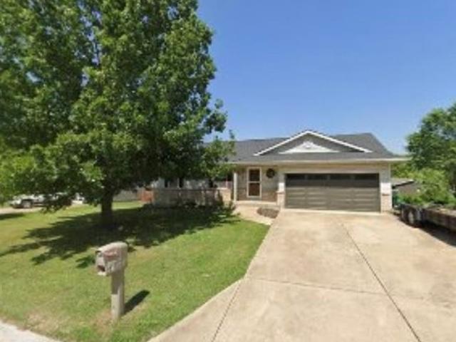 House for sale in Pacific, Missouri