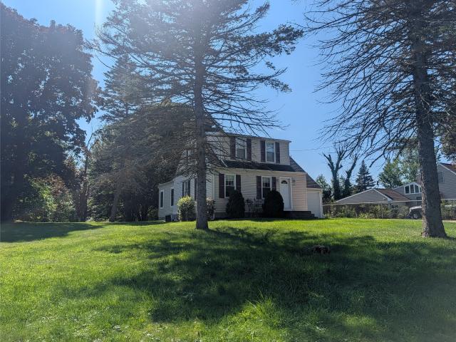 House for sale in Harborcreek, Pennsylvania