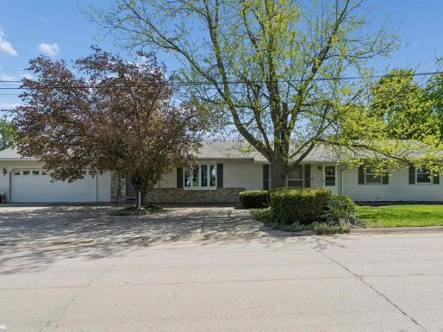 House for sale in Gladbrook, Iowa