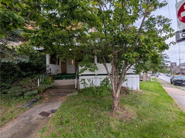 House for sale in Connellsville, Pennsylvania