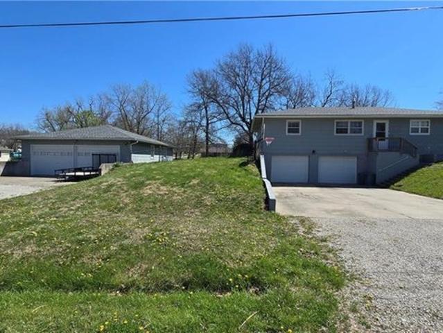 House for sale in Cameron, Missouri
