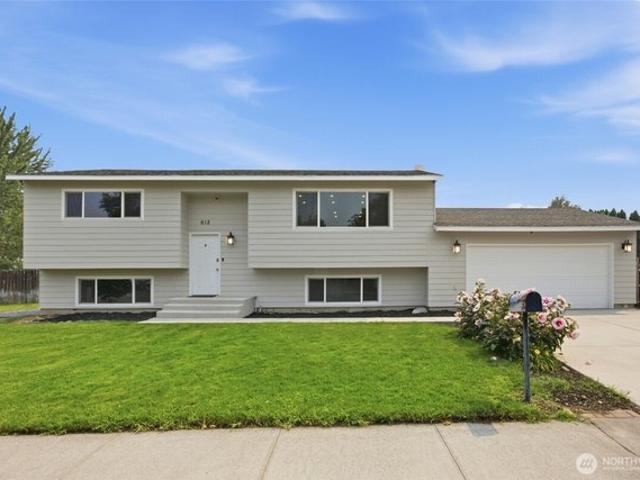 House for sale in Kennewick, Washington