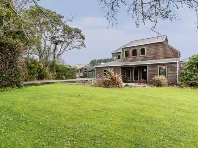 House for sale in Hillsborough, Taranaki