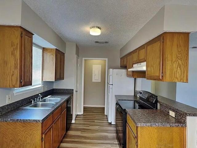 House for sale in Crowley, Tarrant County