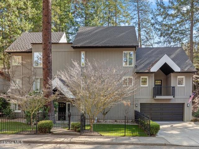 House for sale in Coeur D Alene, Idaho