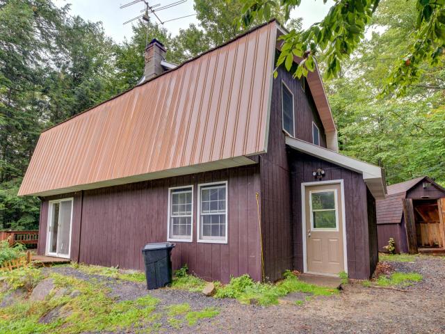 House for sale in Lake Pleasant, New York