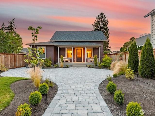 House for sale in La Conner, Washington