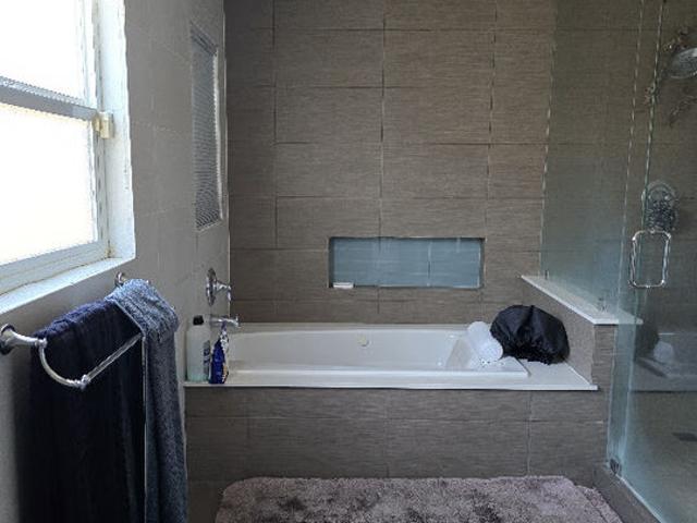 House for sale in Inglewood, California