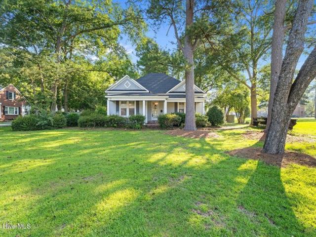 House for sale in Mount Olive, North Carolina