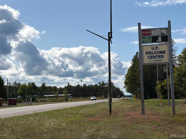 Commercial for sale in Gulliver, Michigan