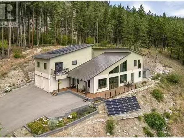 House for sale in Peachland, British Columbia