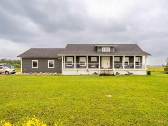 House for sale in Alberta