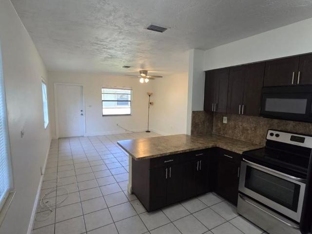Apartment for rent in Miramar