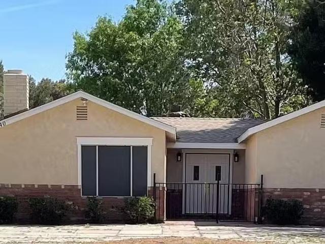 House for rent in Pomona