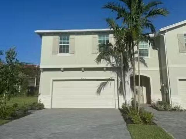 Condo for rent in Lake Worth
