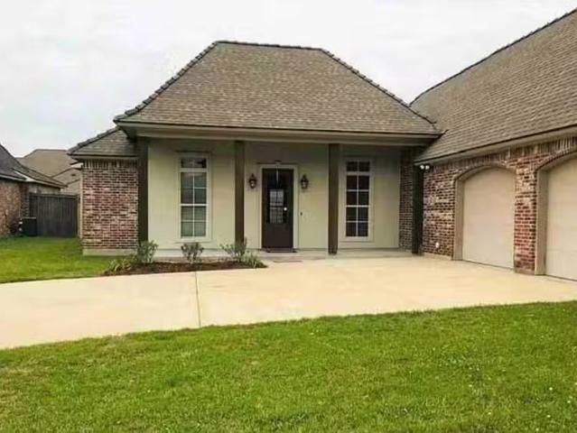House for rent in Lafayette