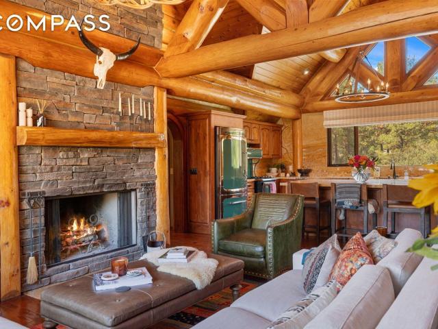 House for sale in Mountain Center, California