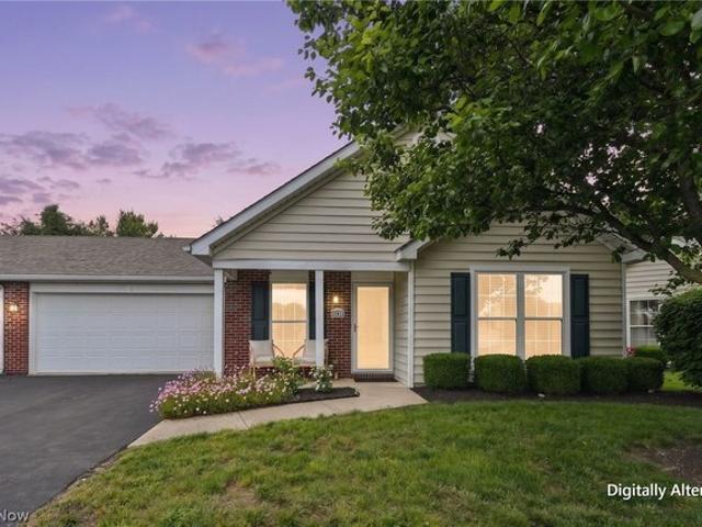 Condo for sale in Canal Winchester, Ohio
