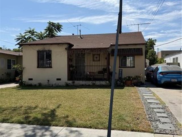House for sale in Maywood, California