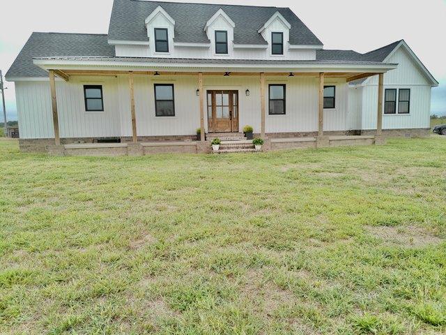 House for sale in Seneca, Missouri