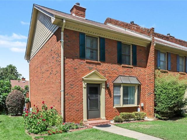 Townhouse for sale in Tucker, Georgia