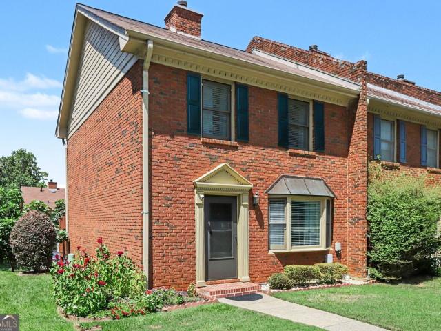 Townhouse for sale in Tucker, Gwinnett County
