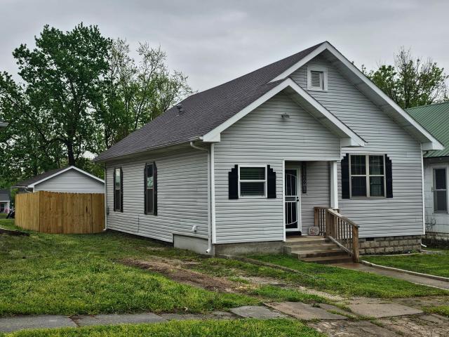 House for sale in Barry, Missouri