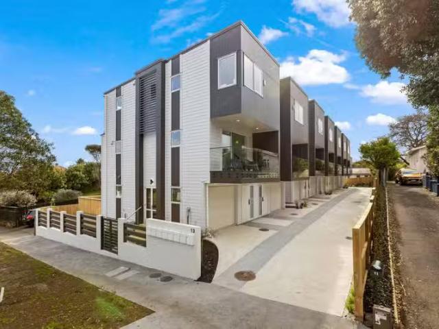 Apartment for sale in Avondale